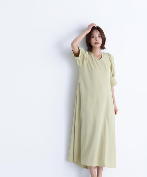 NATURAL BEAUTY BASIC(ナチュラルビューティーベーシック)の「◇バックリボンリラクシーワンピース(ワンピース・レディース・ブラック/ブラウン/ライトグリーン・MEDIUM/P/S)」の13枚目の写真