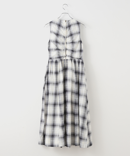 mii（ミー）の「【Mii / ミイ】HAND WOVEN SLEEVELESS LONG DR（ワンピース・レディース・ブラック・SMALL）」の2枚目の写真