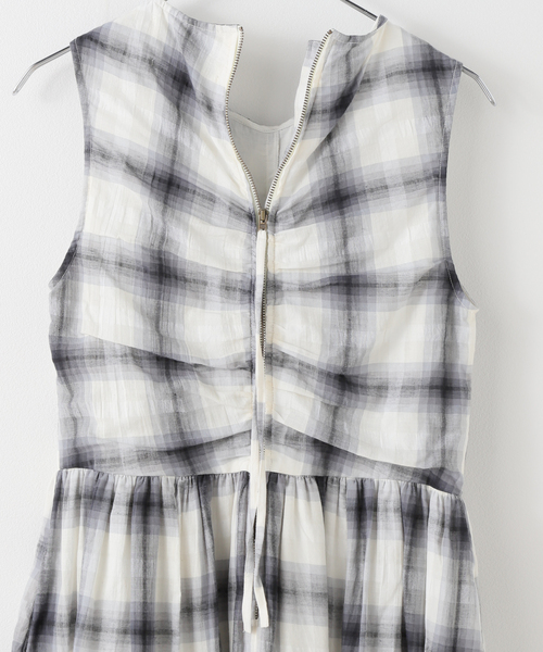 mii（ミー）の「【Mii / ミイ】HAND WOVEN SLEEVELESS LONG DR（ワンピース・レディース・ブラック・SMALL）」の4枚目の写真
