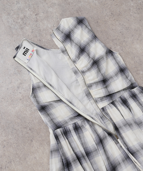 mii（ミー）の「【Mii / ミイ】HAND WOVEN SLEEVELESS LONG DR（ワンピース・レディース・ブラック・SMALL）」の5枚目の写真