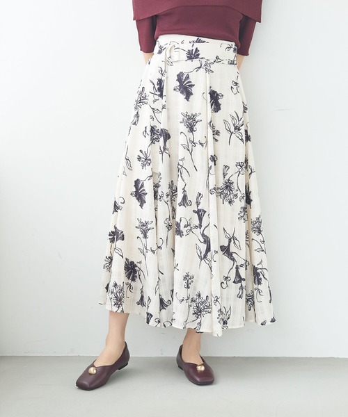 mysty woman(ミスティウーマン)の「アソートシアージャカードスカート 584707(スカート・レディース・ブラック系その他/アイボリー/ホワイト系その他/モカ・FREE)」の3枚目の写真
