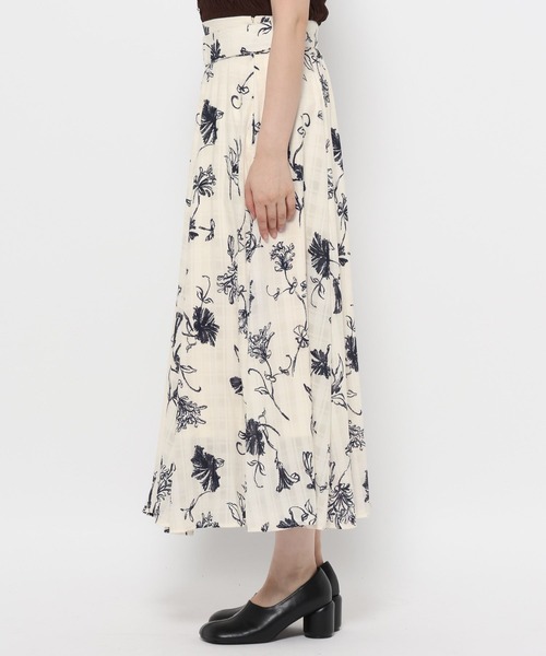 mysty woman(ミスティウーマン)の「アソートシアージャカードスカート 584707(スカート・レディース・ブラック系その他/アイボリー/ホワイト系その他/モカ・FREE)」の17枚目の写真