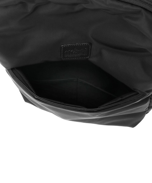 Manhattan Portage BLACK LABEL(マンハッタンポーテージ ブラックレーベル)の「QUICK ACCESS BACKPACK TWILL(バックパック/リュック・メンズ・ブラック・MEDIUM)」の5枚目の写真