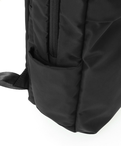 Manhattan Portage BLACK LABEL(マンハッタンポーテージ ブラックレーベル)の「QUICK ACCESS BACKPACK TWILL(バックパック/リュック・メンズ・ブラック・MEDIUM)」の3枚目の写真