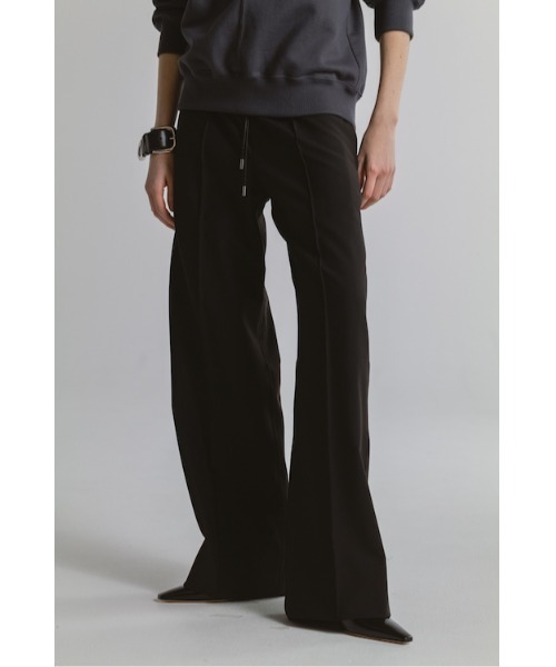 CINOH(チノ)の「RELAX PANTS(その他パンツ・レディース・ブラック・36/38)」の1枚目の写真