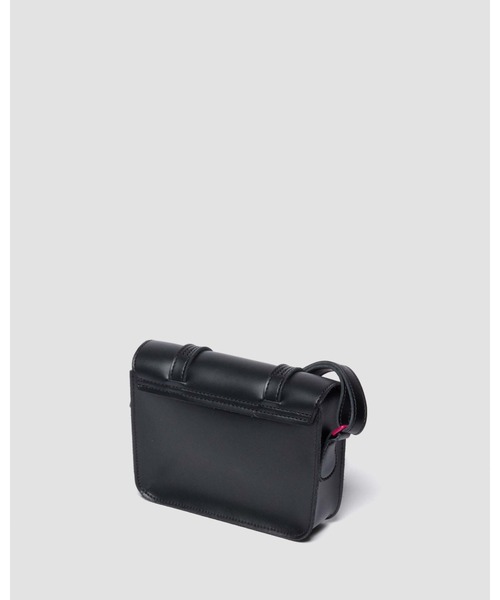 新品未使用！ドクターマーチン　7インチ サッチェル バッグ ビッグ ハードウェア Dr. Martens/ドクターマーチン 7インチ サッチェル バッグ ビッグ