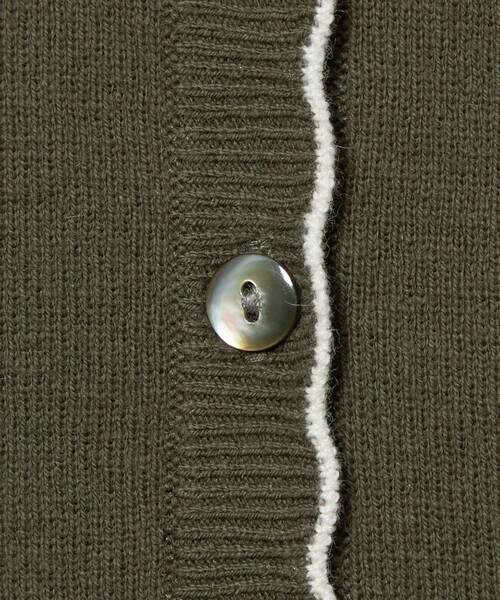 Steven Alan（スティーブンアラン）の「＜Steven Alan＞コットン カシミヤ ラッフル ニットベスト（ベスト・レディース・オリーブ/ネイビー・FREE）」の14枚目の写真