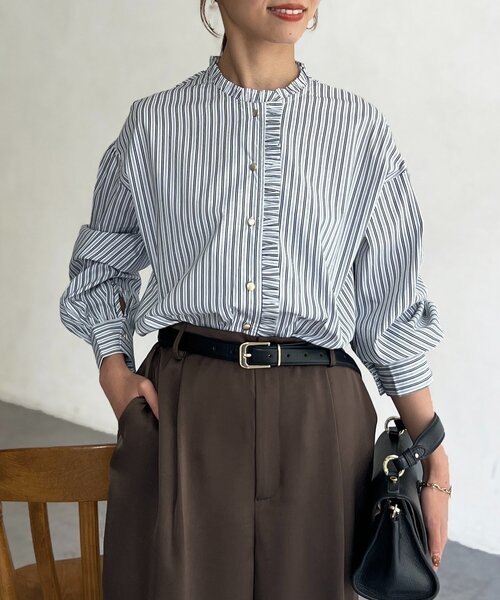 Chez toi（シェトワ）の「襟フリルシャツ（シャツ/ブラウス・レディース・ホワイト/サックスブルー・FREE）」の3枚目の写真