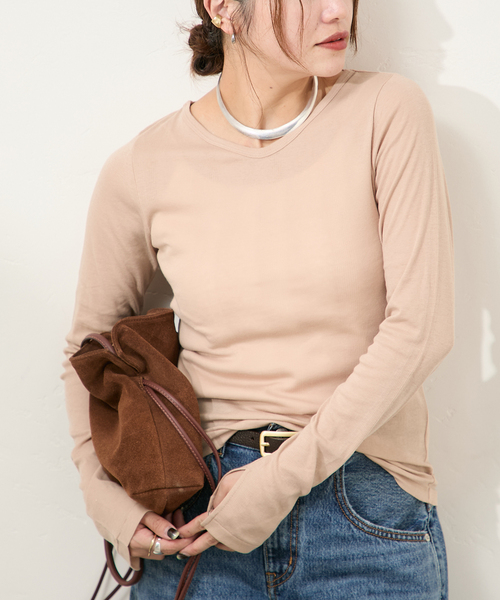 MILLER(ミラー)の「別注【MILLER/ミラー】 for JOURNAL STANDARD VネックリブL/S T(Tシャツ/カットソー・レディース・ブラック/ベージュ/ホワイト・FREE)」の3枚目の写真