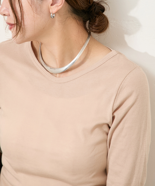 MILLER(ミラー)の「別注【MILLER/ミラー】 for JOURNAL STANDARD VネックリブL/S T(Tシャツ/カットソー・レディース・ブラック/ベージュ/ホワイト・FREE)」の12枚目の写真