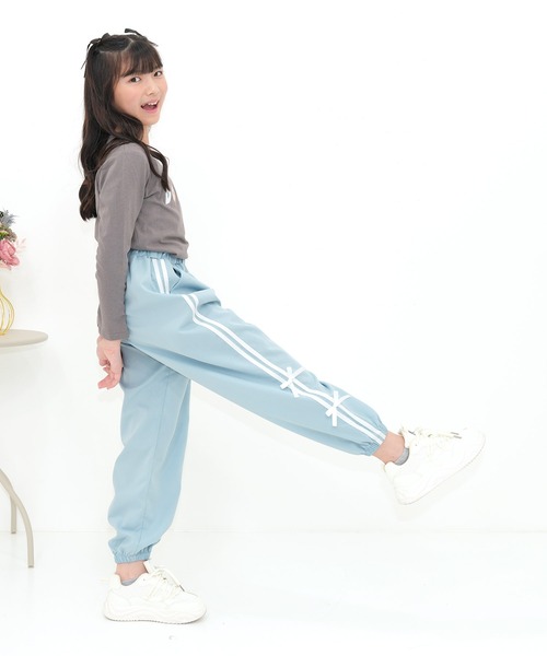 Bee des Bee（ビーデスビー）の「ラインリボン パラシュートパンツ（その他パンツ・キッズ・ブラック/ライトブルー/ピンク・100cm/130cm/150cm/160cm/120cm/110cm/140cm）」の15枚目の写真