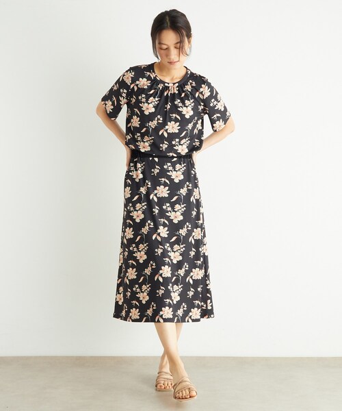 LAURA ASHLEY(ローラアシュレイ)の「【洗える/ジャージ素材/同柄アイテムあり】ミラ柄スカート(スカート・レディース・ブラック系・40/38)」の3枚目の写真