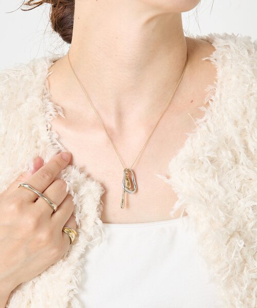 Jena espace merveilleux（ジェナ　エスパスメルヴェイユ）の「マルチチャームネックレス（リング・レディース・ゴールド/シルバー・FREE）」の2枚目の写真