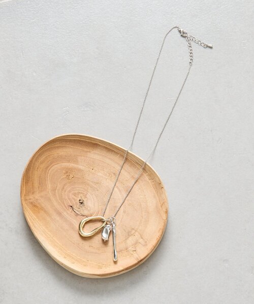 Jena espace merveilleux（ジェナ　エスパスメルヴェイユ）の「マルチチャームネックレス（リング・レディース・ゴールド/シルバー・FREE）」の3枚目の写真