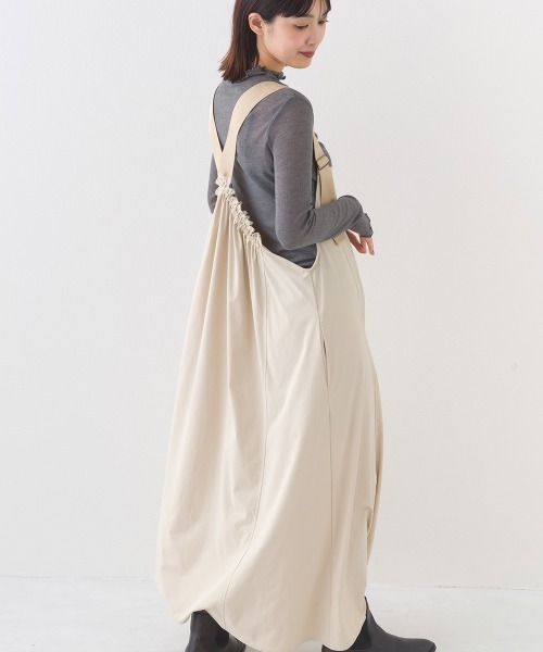 OMNES（オムネス）の「ナイロン リップストップワンピースジャンパースカート（ジャンパースカート・レディース・ホワイト/ベージュ/ブラック/カーキ・FREE）」の4枚目の写真