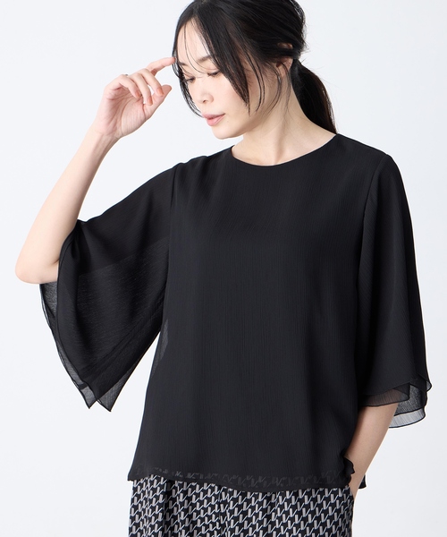 A/C DESIGN BY ALPHA CUBIC（エーシーデザインバイアルファキュービック）の「シアーケープスリーブプルオーバー（Tシャツ/カットソー・レディース・オフホワイト/ブルー/ブラック・M/L）」の3枚目の写真