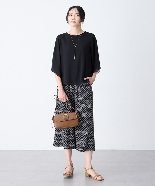 A/C DESIGN BY ALPHA CUBIC（エーシーデザインバイアルファキュービック）の「シアーケープスリーブプルオーバー（Tシャツ/カットソー・レディース・オフホワイト/ブルー/ブラック・M/L）」の21枚目の写真