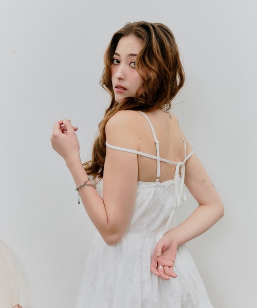 BLONDEY（ブロンディ）の「コットンレースリボンミニワンピース（ワンピース・レディース・ホワイト/ブラック・FREE）」の3枚目の写真