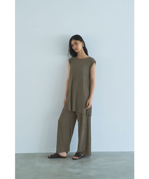 marjour（マージュール）の「TEXTURED KNIT PANTS（その他パンツ・レディース・オフホワイト/モカ・M）」の10枚目の写真