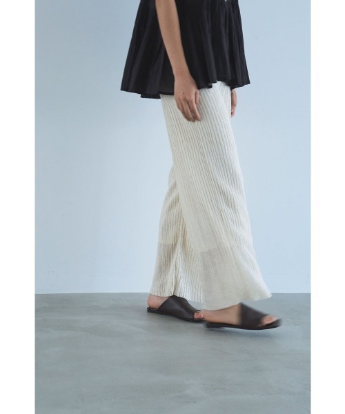 marjour（マージュール）の「TEXTURED KNIT PANTS（その他パンツ・レディース・オフホワイト/モカ・M）」の13枚目の写真
