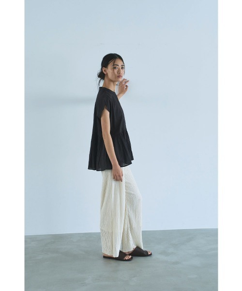 marjour（マージュール）の「TEXTURED KNIT PANTS（その他パンツ・レディース・オフホワイト/モカ・M）」の16枚目の写真