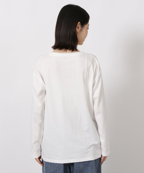 LAKOLE（ラコレ）の「アソートフロッキーロゴ長袖Ｔ / 593603（Tシャツ/カットソー・レディース・オフホワイト/チャコールグレー/ブラウン/ネイビー・FREE）」の20枚目の写真