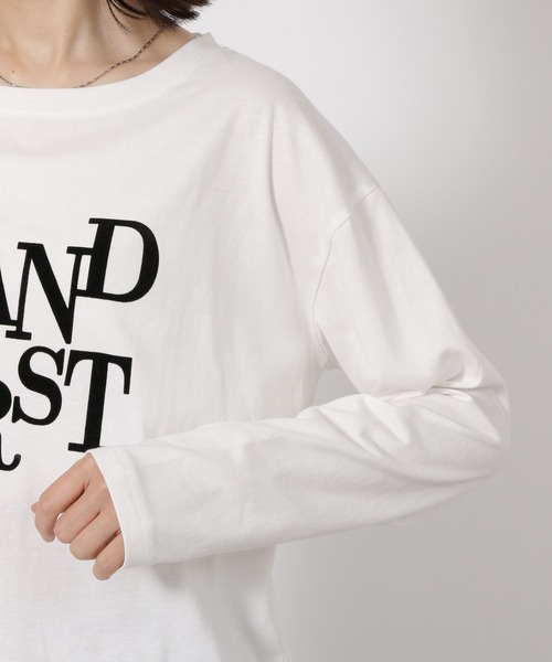 LAKOLE（ラコレ）の「アソートフロッキーロゴ長袖Ｔ / 593603（Tシャツ/カットソー・レディース・オフホワイト/チャコールグレー/ブラウン/ネイビー・FREE）」の22枚目の写真