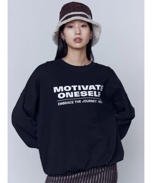 EMODA(エモダ)の「【WEB限定】スパイラルロゴスウェット(スウェット・レディース・ネイビー/グレー/ブラック・FREE)」の8枚目の写真