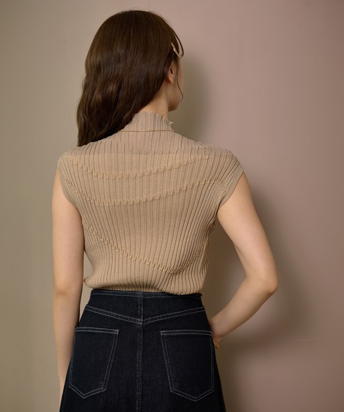 LAULEN(ローレン)の「linen blend high neck lib knit /リネンブレンドハイネックリブニットトップス(ニット/セーター・レディース・ブラック/ベージュ/ブラウン・FREE)」の12枚目の写真