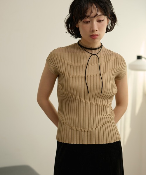 LAULEN(ローレン)の「linen blend high neck lib knit /リネンブレンドハイネックリブニットトップス(ニット/セーター・レディース・ブラック/ベージュ/ブラウン・FREE)」の17枚目の写真