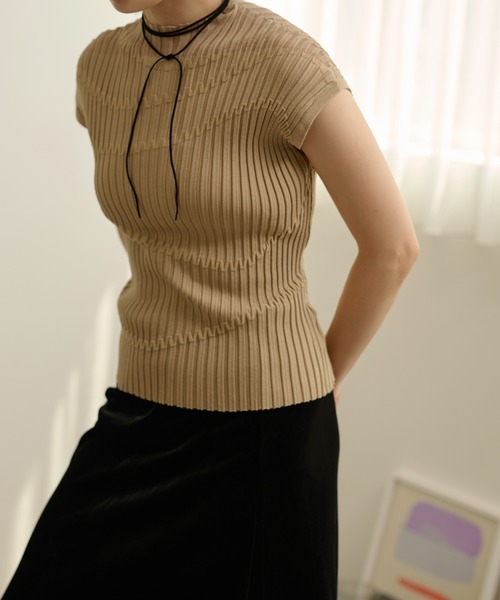 LAULEN(ローレン)の「linen blend high neck lib knit /リネンブレンドハイネックリブニットトップス(ニット/セーター・レディース・ブラック/ベージュ/ブラウン・FREE)」の19枚目の写真