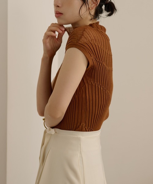 LAULEN(ローレン)の「linen blend high neck lib knit /リネンブレンドハイネックリブニットトップス(ニット/セーター・レディース・ブラック/ベージュ/ブラウン・FREE)」の7枚目の写真