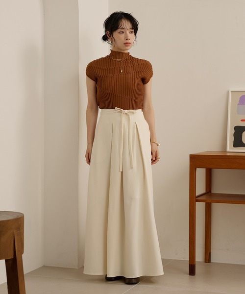 LAULEN(ローレン)の「linen blend high neck lib knit /リネンブレンドハイネックリブニットトップス(ニット/セーター・レディース・ブラック/ベージュ/ブラウン・FREE)」の8枚目の写真