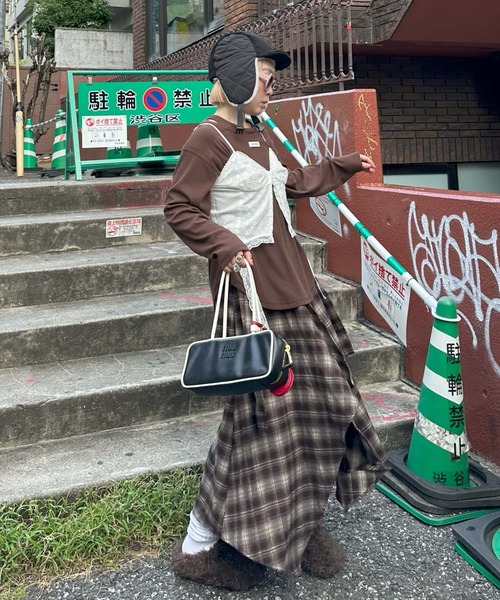 Alley Tokyo(アリートーキョー)の「ファーのもこもこスリッパ(パンプス・レディース・ブラウン/ピンク・MEDIUM/LARGE)」の17枚目の写真