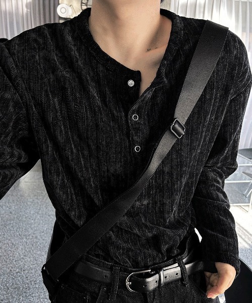 COSYHARU（コシハル）の「ベロアリブヘンリーネックニットTシャツ（Tシャツ/カットソー・メンズ・ブラック/グレー/アイボリー・FREE）」の7枚目の写真