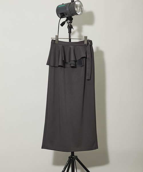 ANOTHER S（アナザーエス）の「ラップフリル付きポンチ素材スカート（スカート・レディース・チャコールグレー/ブラック/ブラウン/アイボリー・M）」の14枚目の写真