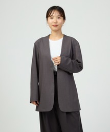 オーバーサイズ」に該当するノーカラージャケットファッション