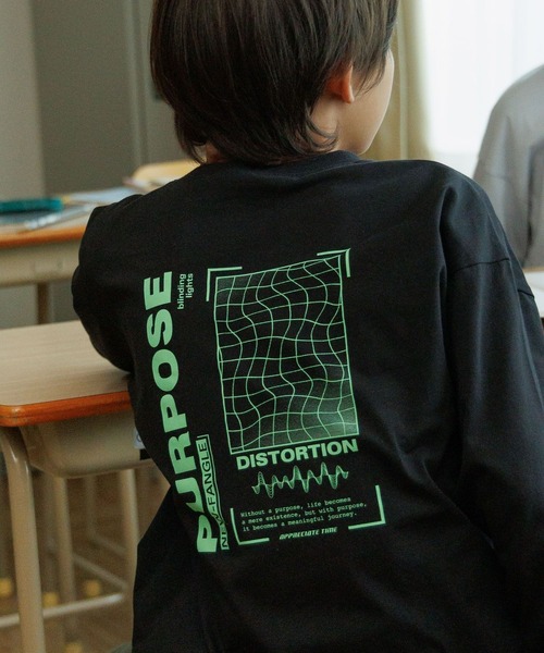 GLOBAL WORK（グローバルワーク）の「ヘビロッTEEプリント長袖T/579698（Tシャツ/カットソー・キッズ・ホワイト/ライトグレー/ブラック/サックスブルー/ブルー系その他・130cm/140cm/150cm/160cm）」の2枚目の写真