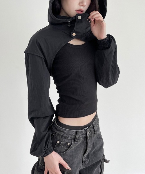 Vipoa(ヴィポア)の「NYLON LOOSE CROP JACKET(ブルゾン・レディース・ブラック/ホワイト/グリーン系その他・FREE)」の12枚目の写真