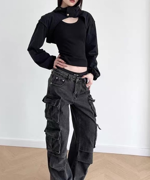 Vipoa(ヴィポア)の「NYLON LOOSE CROP JACKET(ブルゾン・レディース・ブラック/ホワイト/グリーン系その他・FREE)」の11枚目の写真