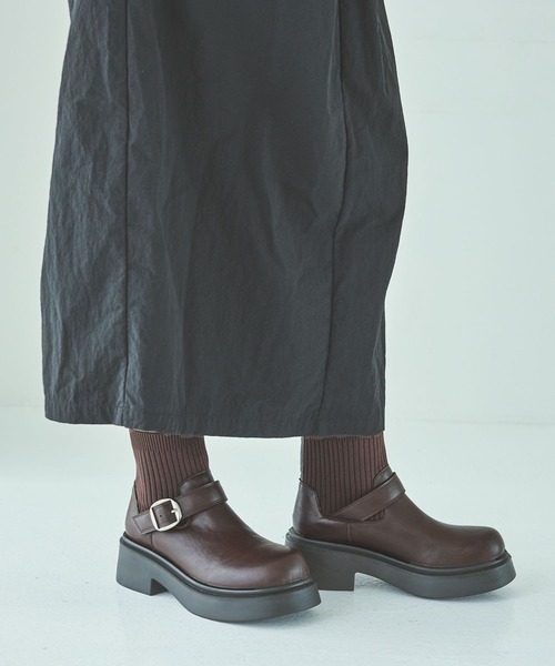 LAKOLE(ラコレ)の「ニットコンビベルトブーツ / 581022(ブーツ・レディース・ブラウン/ブラック・MEDIUM/LARGE)」の17枚目の写真