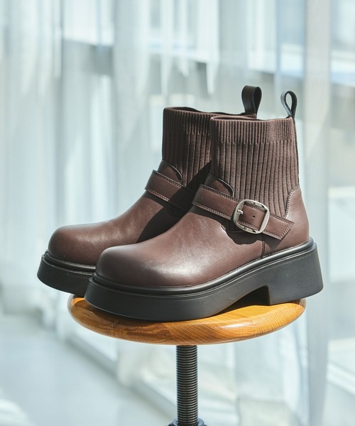 LAKOLE(ラコレ)の「ニットコンビベルトブーツ / 581022(ブーツ・レディース・ブラウン/ブラック・MEDIUM/LARGE)」の21枚目の写真