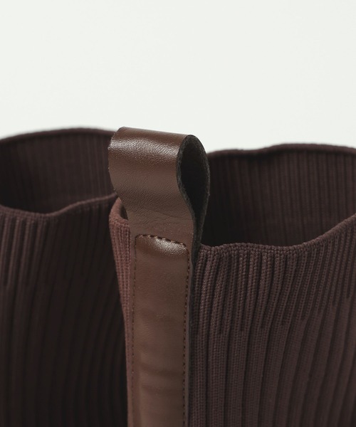 LAKOLE(ラコレ)の「ニットコンビベルトブーツ / 581022(ブーツ・レディース・ブラウン/ブラック・MEDIUM/LARGE)」の4枚目の写真