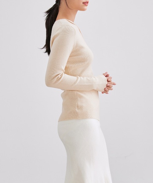 Lace Ladies（レースレディース）の「アシンメトリー サイドギャザー デザイン ニット トップス（ニット/セーター・レディース・ブラック/ベージュ/ホワイト/グレー・FREE）」の13枚目の写真