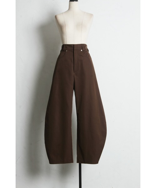 ARVELLIA(アルベリア)の「COCOON SILHOUETTE PANTS(その他パンツ・レディース・チャコールグレー/ブラウン/ベージュ/カーキ/ブラック・M/L/XL)」の8枚目の写真