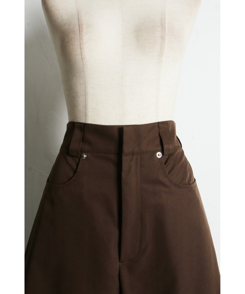 ARVELLIA(アルベリア)の「COCOON SILHOUETTE PANTS(その他パンツ・レディース・チャコールグレー/ブラウン/ベージュ/カーキ/ブラック・M/L/XL)」の12枚目の写真