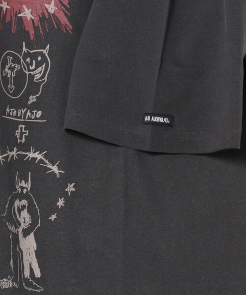 AJOBYAJO（アジョバイアジョ）の「AJOBYAJO/アジョバイアジョ/Blessing Doodle T-Shirt（Tシャツ/カットソー・レディース・チャコールグレー・L/XL）」の12枚目の写真