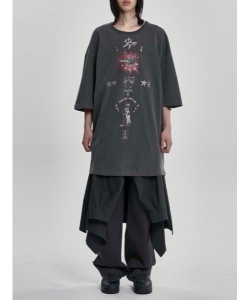 AJOBYAJO（アジョバイアジョ）の「AJOBYAJO/アジョバイアジョ/Blessing Doodle T-Shirt（Tシャツ/カットソー・レディース・チャコールグレー・L/XL）」の5枚目の写真