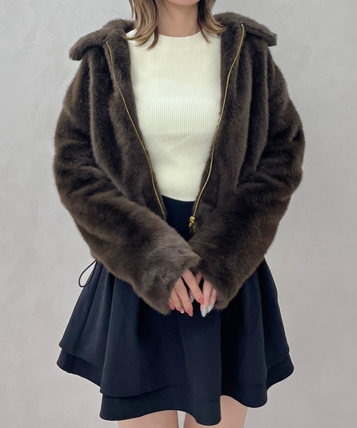 31 Sons de mode（トランテアン　ソン　ドゥ　モード）の「2025秋冬新作 フェイクファーショートブルゾン（ブルゾン・レディース・グレイッシュベージュ/アイボリー/ブラウン・S/M）」の14枚目の写真