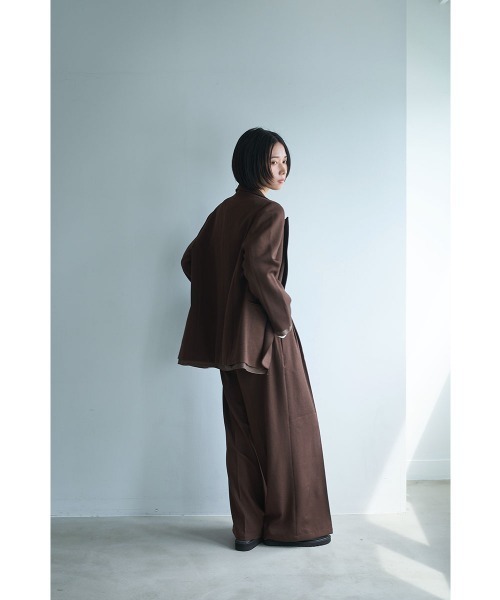 marjour(マージュール)の「OVER BROWN DOUBLE JACKET(テーラードジャケット・レディース・ブラウン・M)」の19枚目の写真